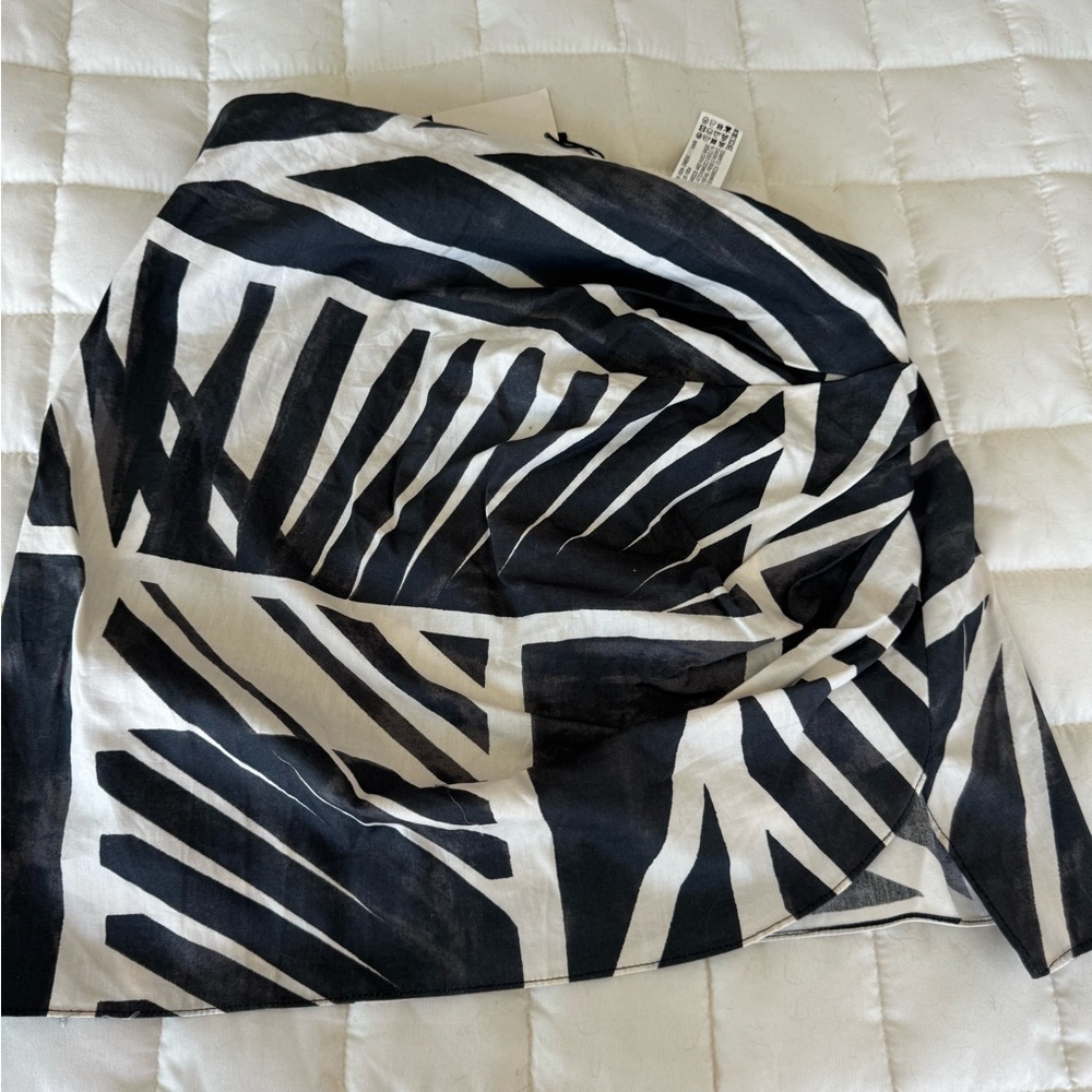Zara Monochrome Zebra Print Skirt